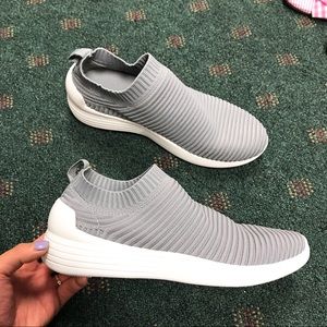 BRAND NEW Sample! Knitted upper Jogger/Sneakers